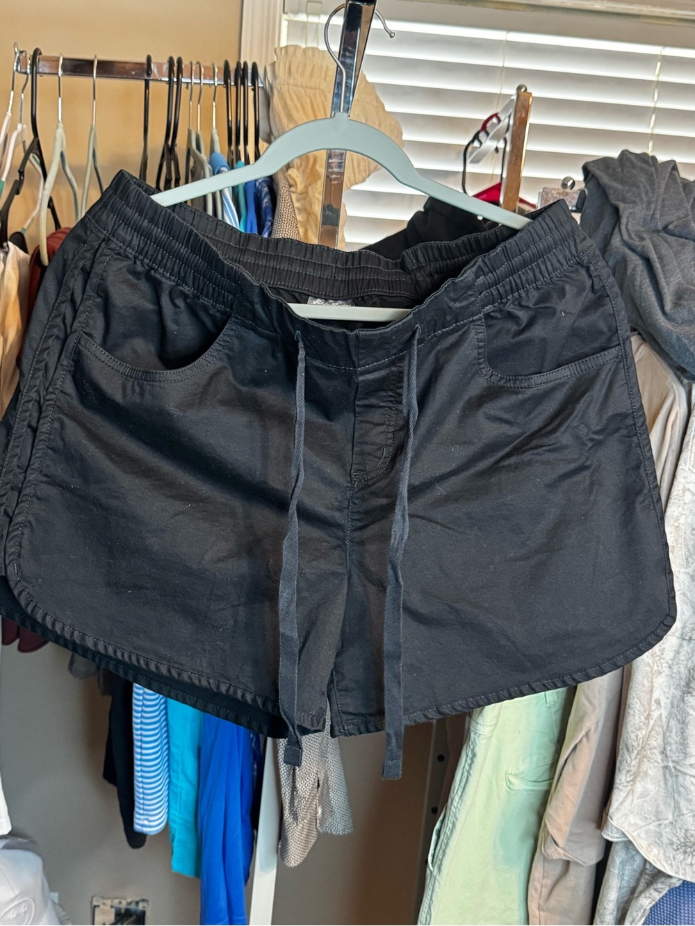 Eddie Bauer Black Elastic Waist Athletic Drawstring Shorts